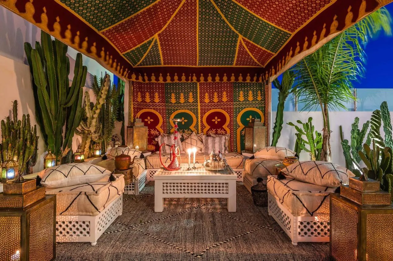 Riad Matias Gale - Luxury Villa With Private Pool, Ac, Free Wifi, 5 Min From The Beach Guia  0*, Guia (Faro) Portugal